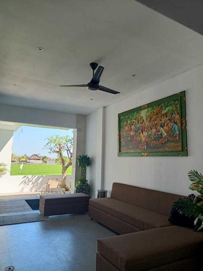 The Kd Suites & Coffee Shop Munggu Exterior photo